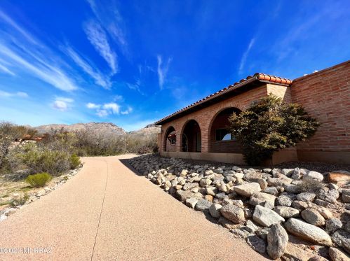 5650 Indian Trl, Tucson AZ  85750-1306 exterior