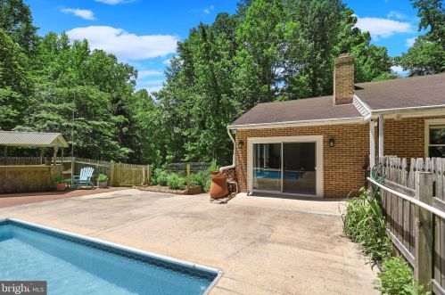 4730 Hardesty Rd, Huntingtown MD 20639-9600 exterior