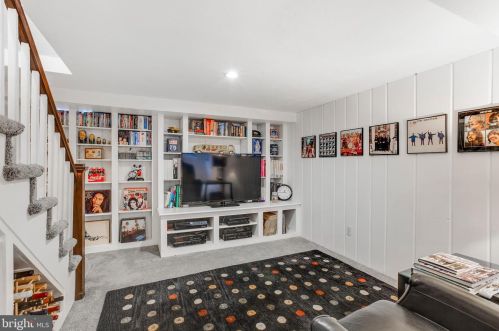 301 Glendale Ave, Alexandria VA 22301-2407 exterior