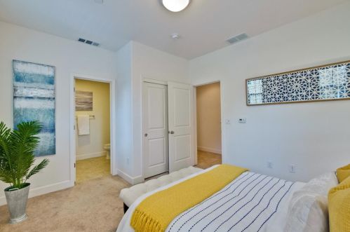 1924 Lee Way, Milpitas CA 95035-9014 exterior