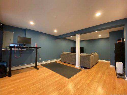 41 Grieb Trl, Wallingford CT 06492-2616 exterior