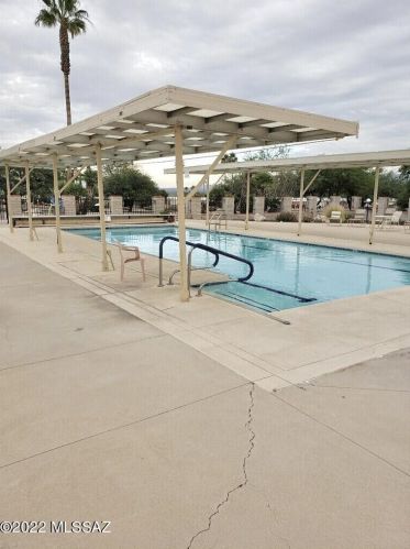 1757 Pacana Way, Green Valley AZ 85614-4354 exterior