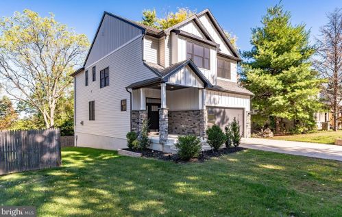 708 Caledonia St, Philadelphia PA 19128-1100 exterior