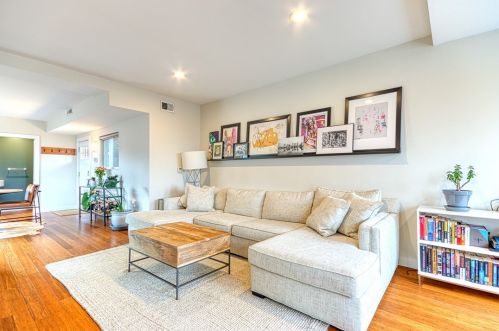 3206 Mary St, Pittsburgh PA  15203-2557 exterior