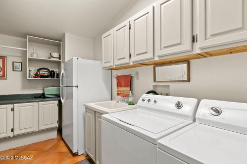 2421 Double O Pl, Tucson AZ 85713-6717 exterior