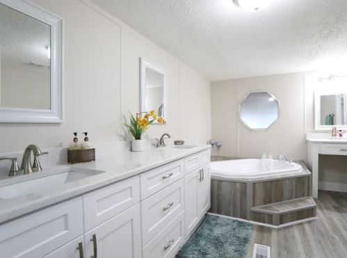 758 Corbin Gainey Rd, Defuniak Springs FL 32435-8643 exterior