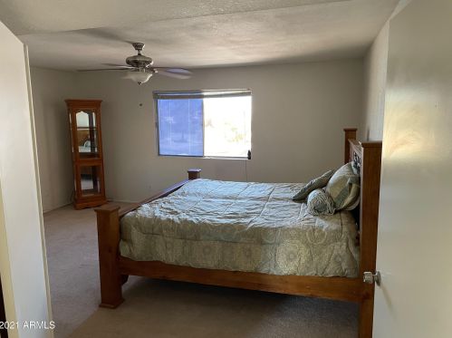 8224 33rd Ave, Phoenix AZ 85017-2303 exterior