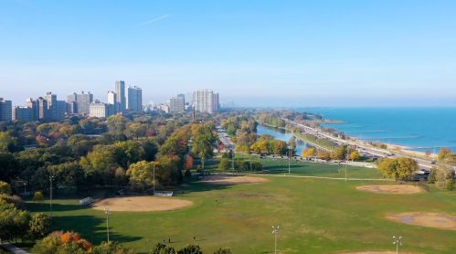 1521 State Pkwy, Chicago IL 60610-1613 exterior