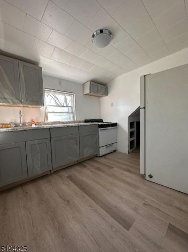 297 27th St, Paterson NJ  07514-1711 exterior