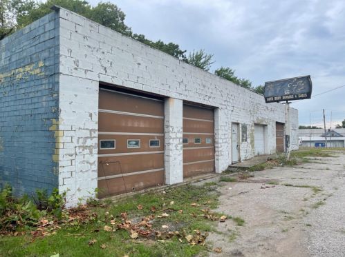 3460 Liverpool Rd, Gary IN 46405-3004 exterior