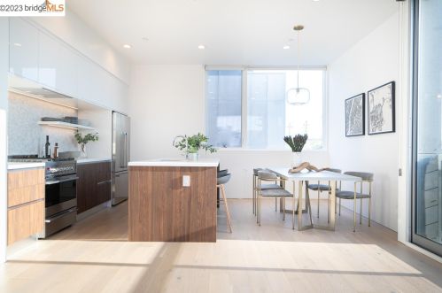 1028 Grayson St, Berkeley CA 94710-2643 exterior