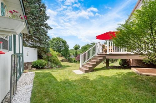 526 Leland Dr, Pittsburgh PA 15236-2758 exterior