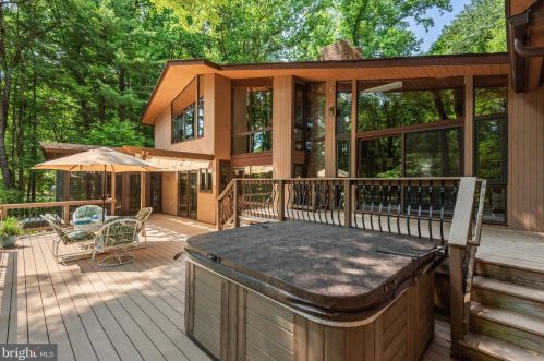 209 Bryants Nursery Rd, Silver Spring MD 20905-3840 exterior