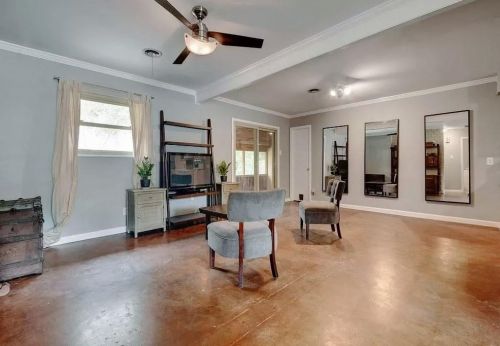 3209 Barton View Dr, Austin TX  78735-6934 exterior