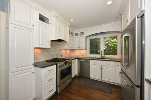 2322 Kensington Blvd, Milwaukee, WI 53211-1248