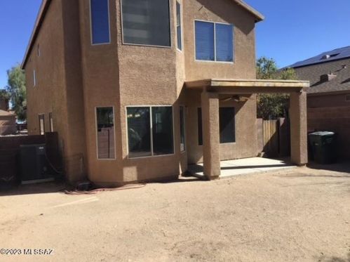 7916 Baja Stone Ave, Tucson AZ  85756-8477 exterior