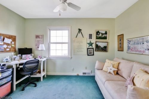 17 Essex Rd, Maplewood NJ 07040-2338 exterior