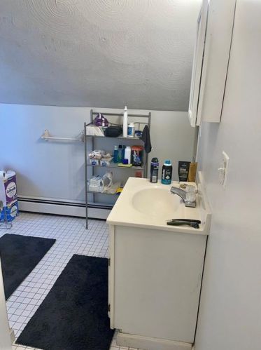 1258 Plainfield St, Providence RI 02909-4449 exterior