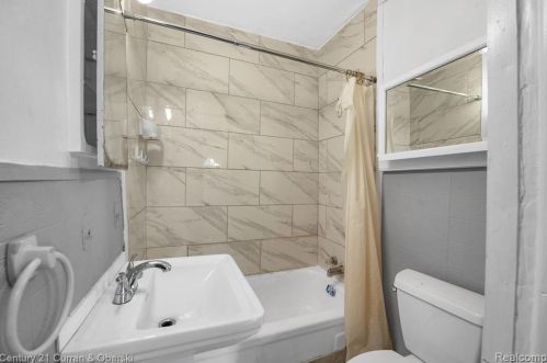 4518 Academy St, Dearborn Heights MI  48125-2210 exterior