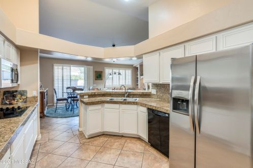 1534 Bank Swallow Rd, Green Valley AZ 85614-6025 exterior