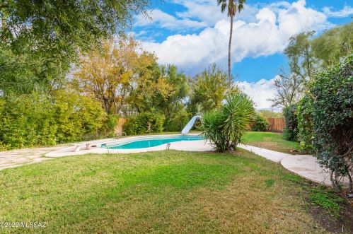 8835 20th St, Tucson AZ  85710-6203 exterior