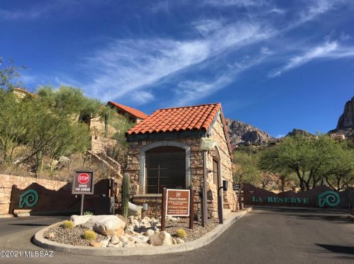 10247 Calle Del Carnero, Tucson, AZ 85737-9517