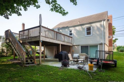 24 Silvermine Ave, Norwalk, CT 06850-2000