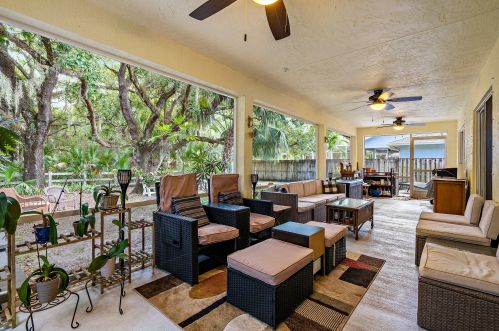 1732 Leafy Rd, Fort Pierce FL 34953-1355 exterior