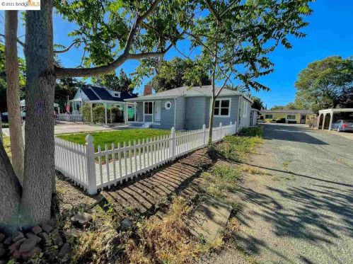 2918 Euclid Ave, Concord CA  94519-2634 exterior