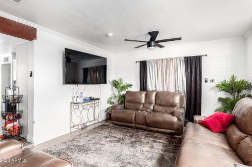 4246 30 Dr, Phoenix AZ 85009-5071 exterior