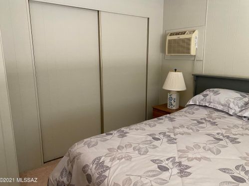 5712 Diamond K St, Tucson AZ 85713-4467 exterior