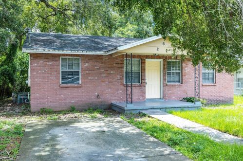 2605 26th Ave, Tampa, FL 33605-1401