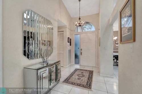 7572 Is Breeze Ter, Boynton Beach FL 33437-5403 exterior