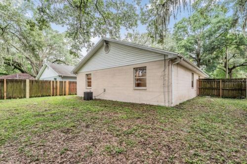 1505 Louisiana Ave, Tampa FL  33610-6032 exterior