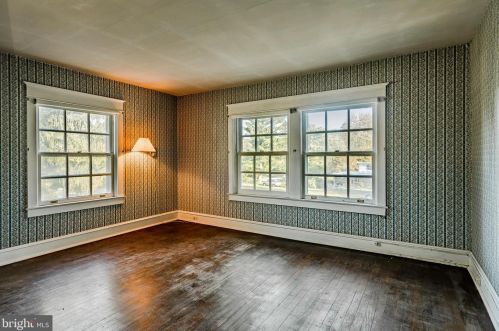 56 Glen Riddle Rd, Media PA 19063-5349 exterior