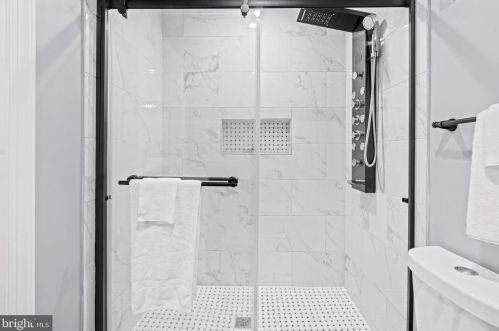 322 42 St, Philadelphia PA 19104-4062 exterior