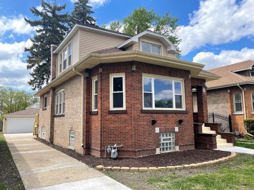 1218 12th Ave, Broadview, IL 60153-1964