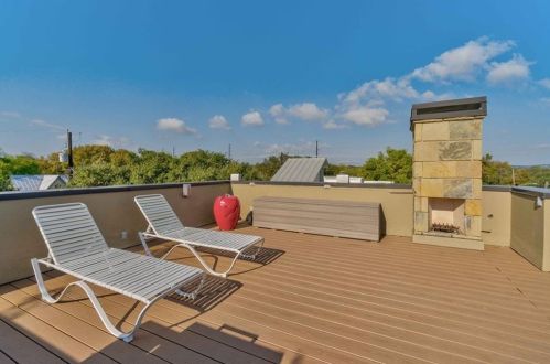 810 Christopher St, Austin TX 78704-1619 exterior