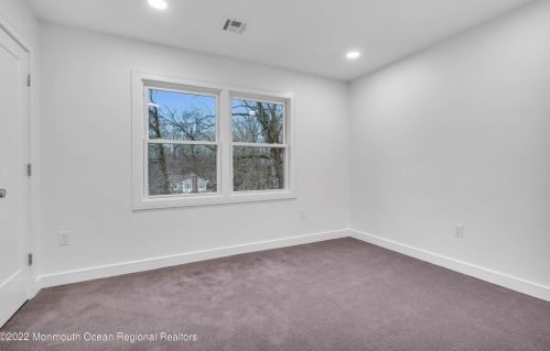 722 Green Valley Rd, Jackson Twp NJ  08527-2942 exterior