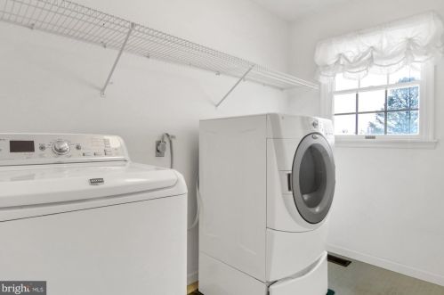 7141 Un Deposit Rd, Hummelstown PA 17036-9213 exterior