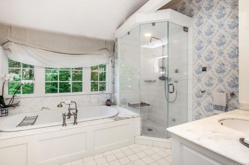 38 Long Pond Rd, Armonk NY 10504-2625 exterior