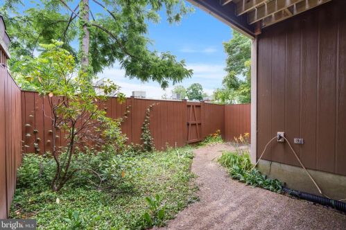 1519 Emerson Ave, Mc Lean VA  22101-5708 exterior