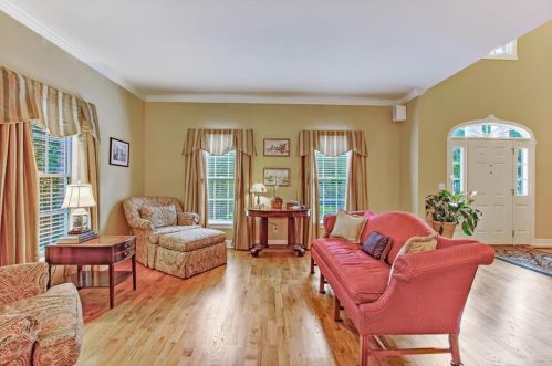 1032 Lk Dr, Gainesville GA 30506-1728 exterior