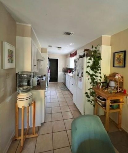 2500 Deerfoot Trl, Austin TX  78704-2714 exterior