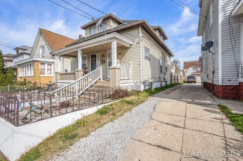 575 Liberty St, Grand Rapids, MI 49503-8066