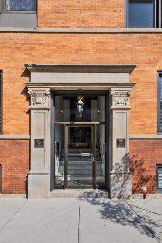 1058 Armitage Ave, Chicago, IL 60614-4140