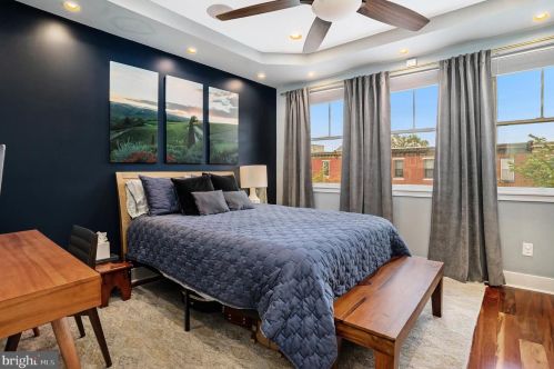 2225 Christian St, Philadelphia PA 19147-3710 exterior