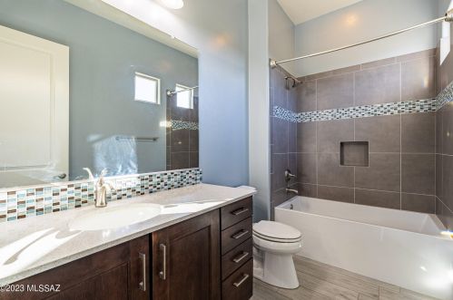 4358 Lambert Ln, Tucson AZ  85742-9084 exterior