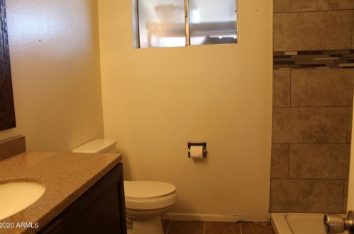 2930 Cavalier Dr, Phoenix AZ 85019-1717 exterior