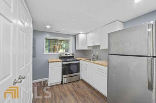 137 Arcadia Cir, Atlanta GA  30314-2305 exterior